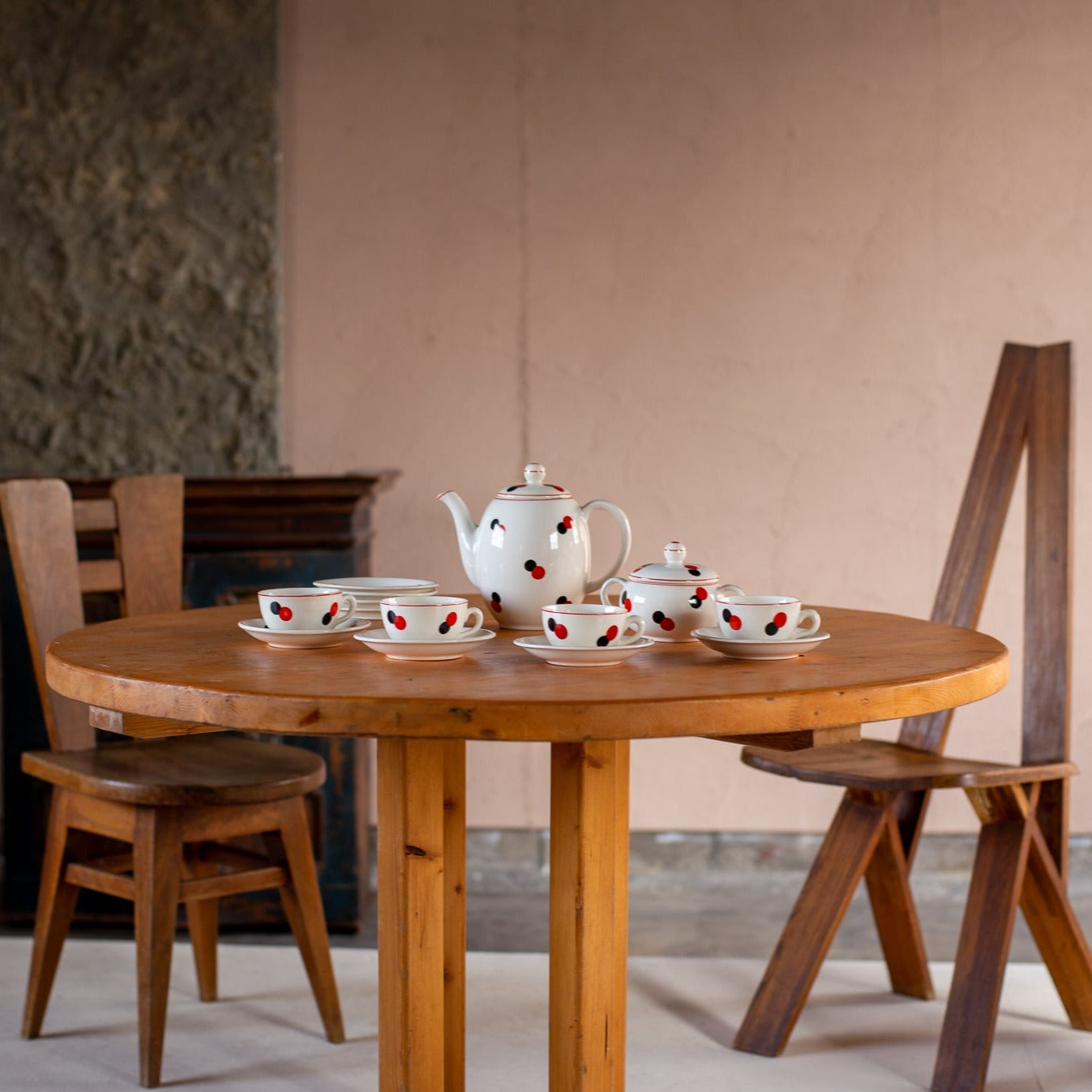 European Vintage & Antiques